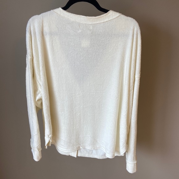 Urban Outfitters oversized  cream cardigan size medium - Picture 2 of 9
